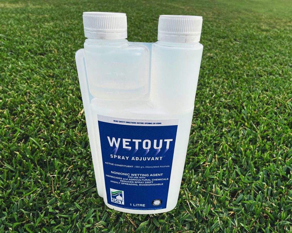 Wetout-Spray-Adjuvant-Nonionic-Wetting-Agent-1-Litre-Lawn Block Turf Brisbane
